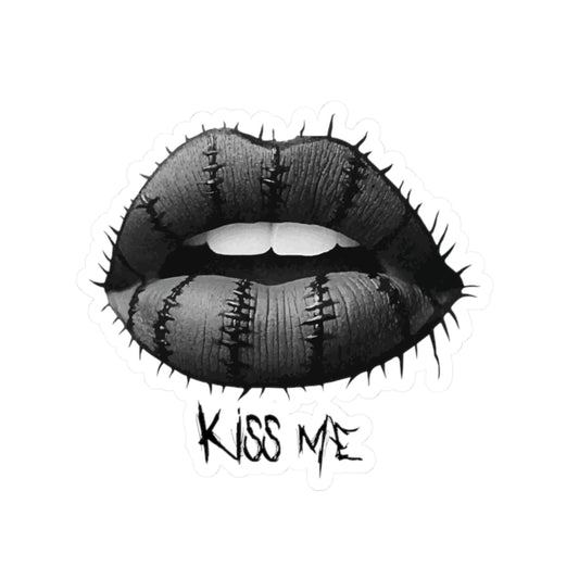 KISS ME GOTH LIPS